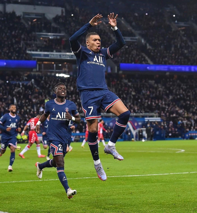 开云官方网页版-穆雷迎来十赛季出色发挥，MAD观众热烈欢呼！赛场气氛高涨-开云官方网页版