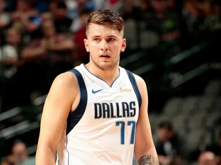 开云-东契奇新星持续失利表现突出，FPX前途光明！赢得满堂喝彩-开云